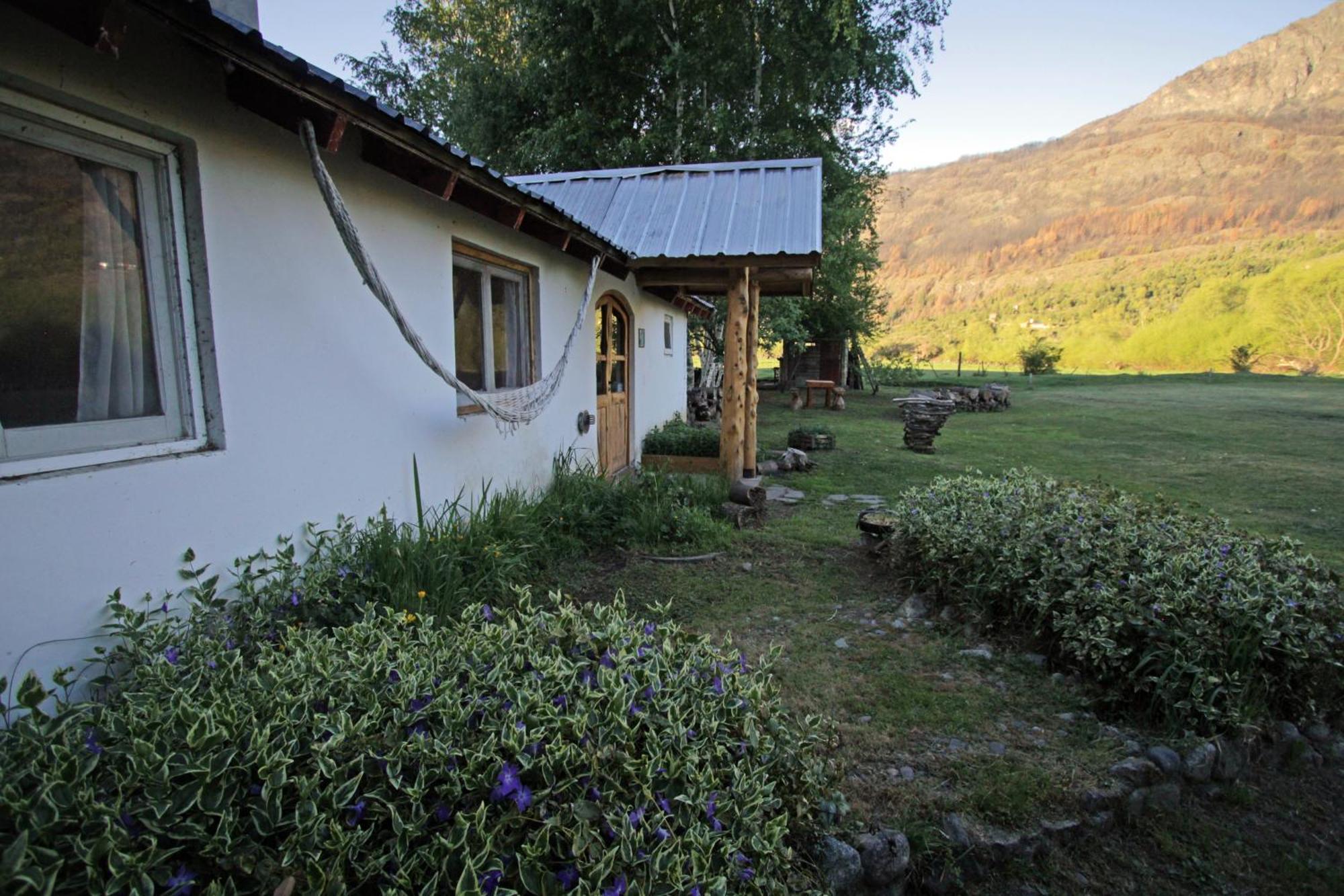 Hostel Lc Hoyo de Epuyén المظهر الخارجي الصورة